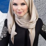 Muslima Wear Püsküllü Şal Bej