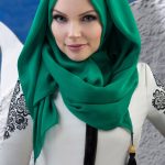 Muslima Wear Püsküllü Şal Zümrüt